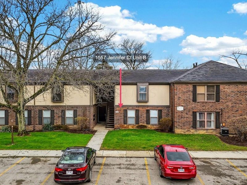 1557 Jennifer Court , Unit B, Columbus, OH 43232 Photo 2