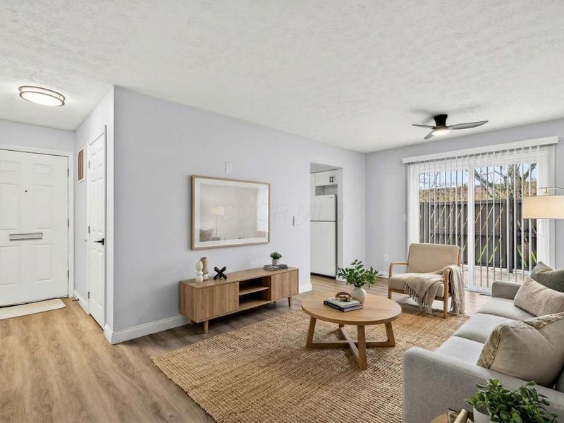 1557 Jennifer Court , Unit B, Columbus, OH 43232 Photo 6