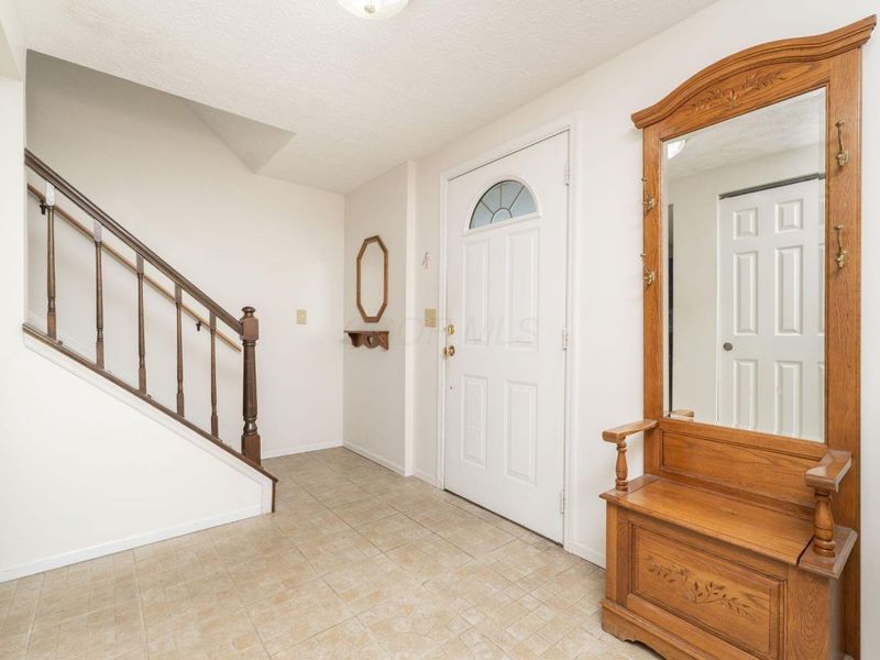 6436 Tamar Court, Reynoldsburg, OH 43068 Photo 4