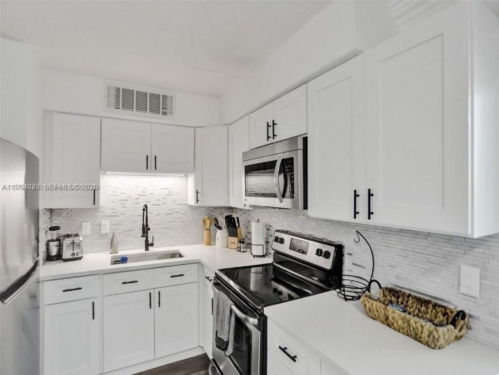 3603 Townhouse Ct , West Palm Beach, FL 33407 Photo