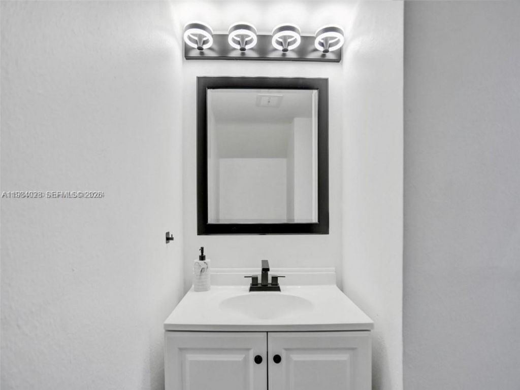 3603 Townhouse Ct , West Palm Beach, FL 33407 Photo