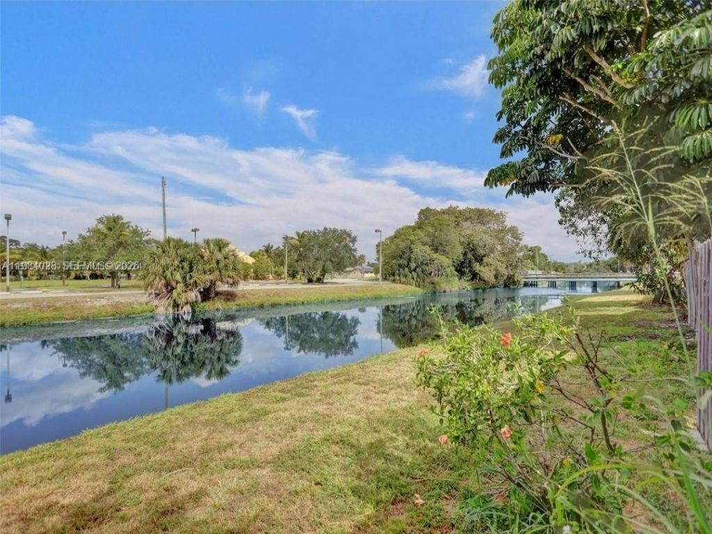 3603 Townhouse Ct , West Palm Beach, FL 33407 Photo