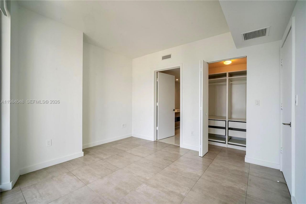 1300 S Miami Ave , Unit 1804, Miami, FL 33130 Photo