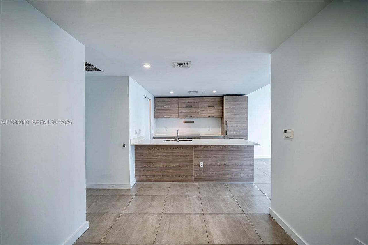 1300 S Miami Ave , Unit 1804, Miami, FL 33130 Photo