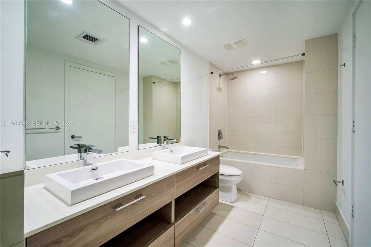 1300 S Miami Ave , Unit 1804, Miami, FL 33130 Photo