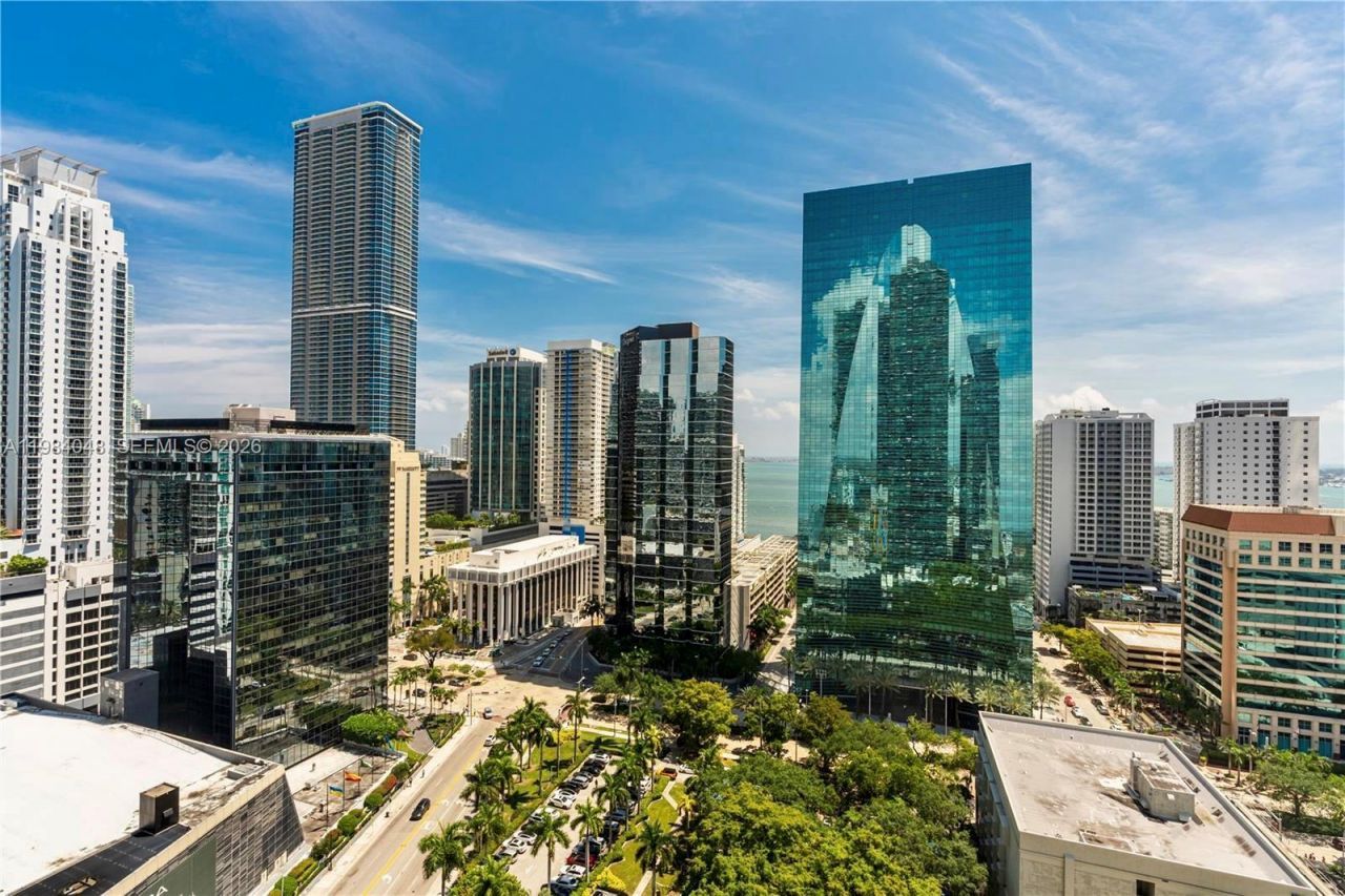 1300 S Miami Ave , Unit 1804, Miami, FL 33130 Photo