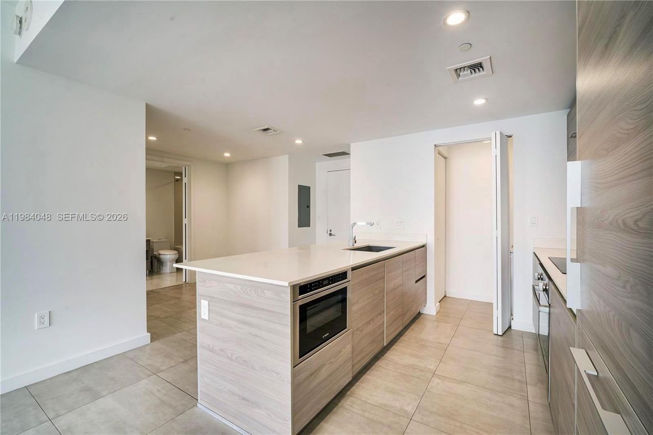 1300 S Miami Ave , Unit 1804, Miami, FL 33130 Photo