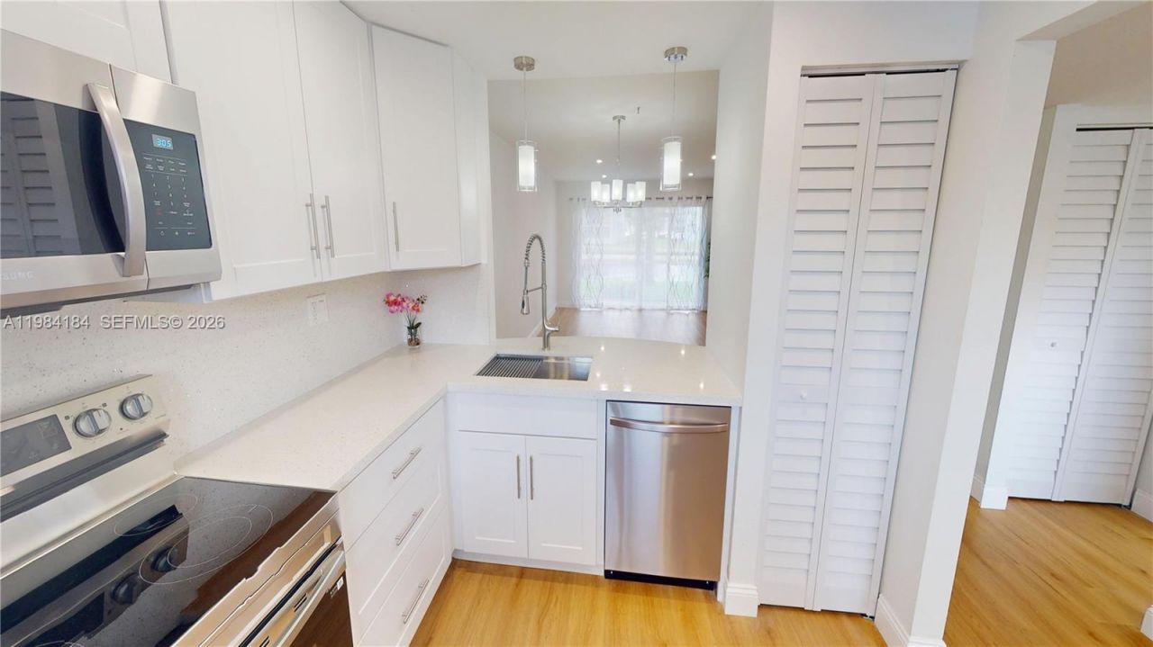 8846 W Mcnab Rd, Unit 106, Tamarac, FL 33321 Photo