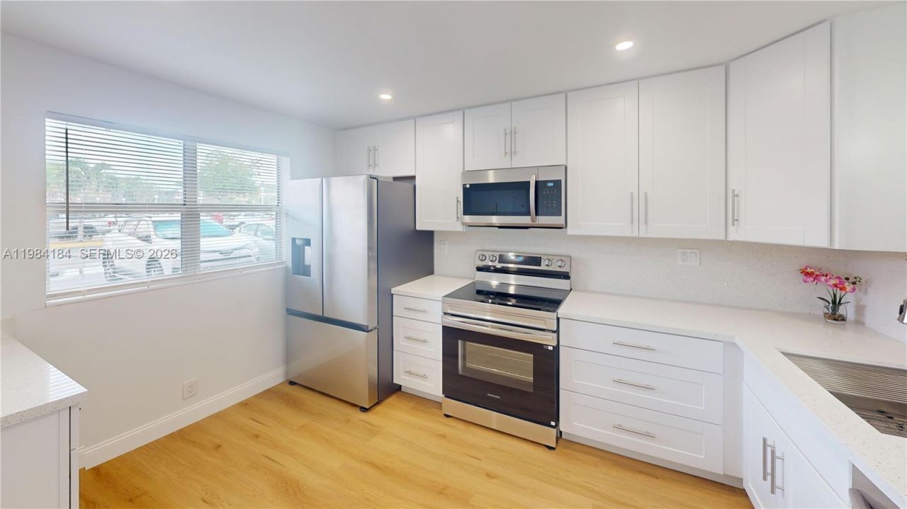 8846 W Mcnab Rd, Unit 106, Tamarac, FL 33321 Photo