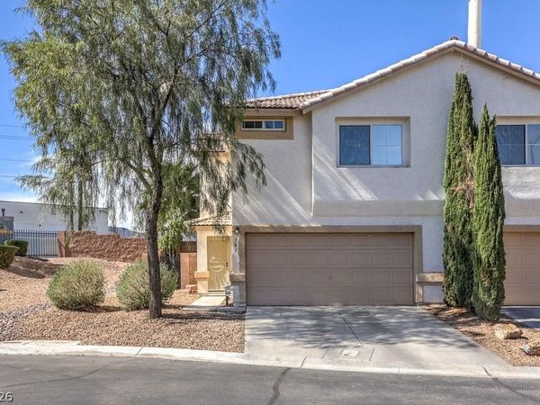 787 Peregrine Falcon Street, Henderson, NV 89015