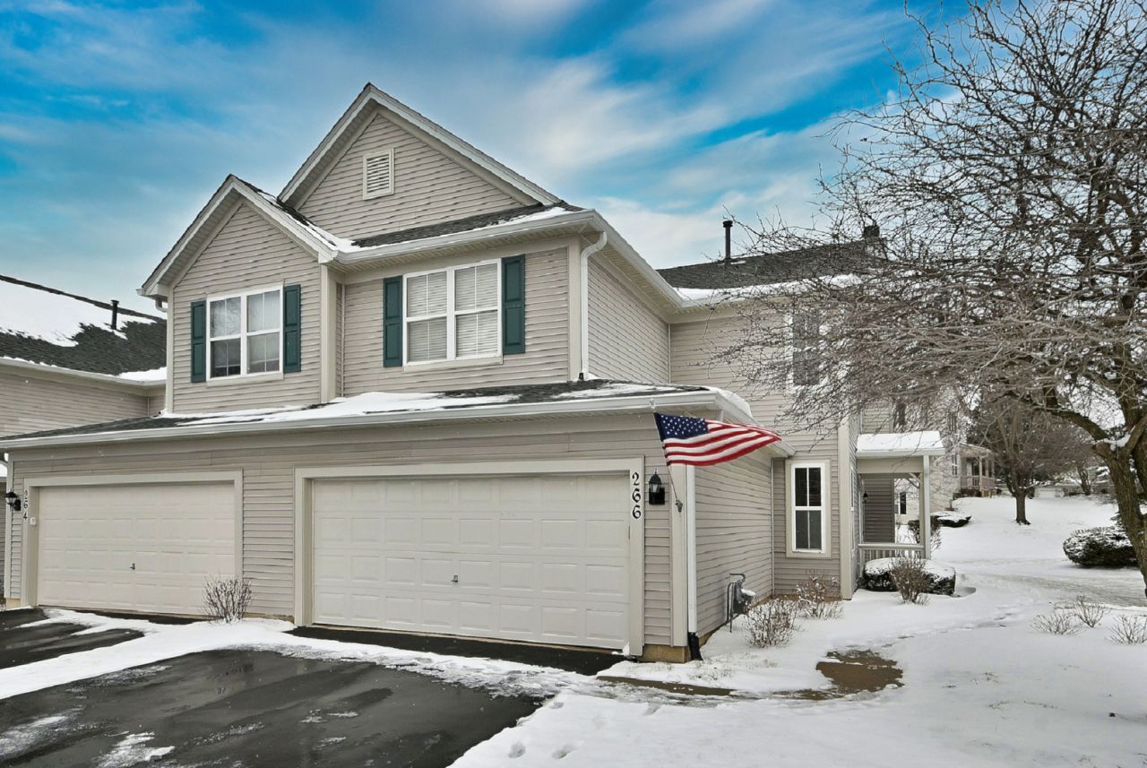 266 Grand Ridge Road, Saint Charles, IL 60175 Main Photo