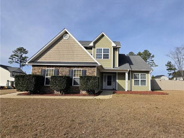 4716 Cedar Pass Drive, Hope Mills, NC 28348