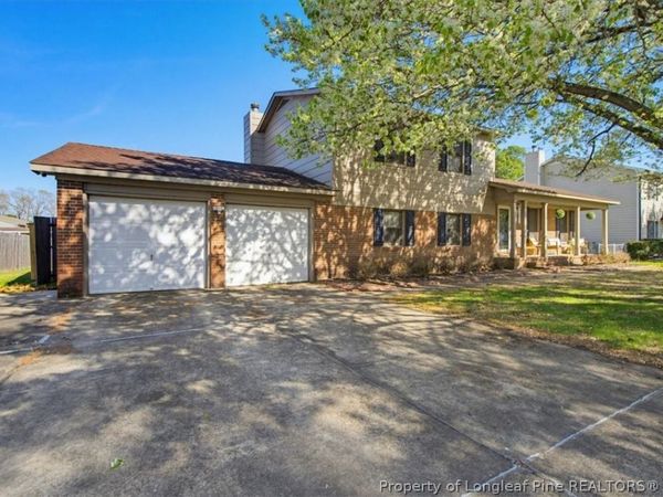 1787 Hampton Oaks Drive, Fayetteville, NC 28314