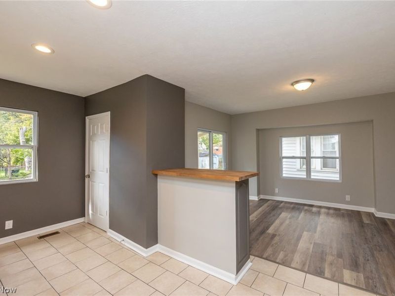 2278 26th Street SW, Akron, OH 44314 Photo 10