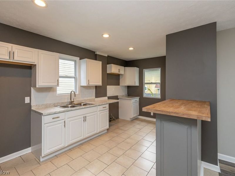 2278 26th Street SW, Akron, OH 44314 Photo 8