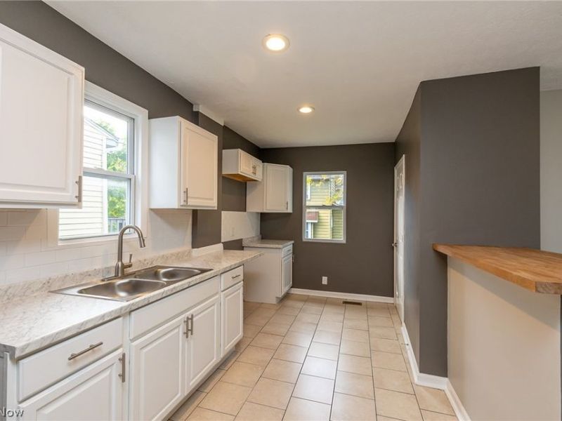 2278 26th Street SW, Akron, OH 44314 Photo 9