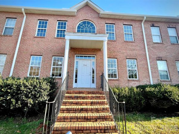 916 Richland Drive , Charlotte, NC 28211