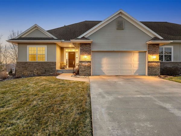 5997 Meadow Grass Circle, Cedar Rapids, IA 52403