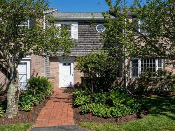 8 Captain Cook Lane , UNIT 8, Centerville, MA 02632