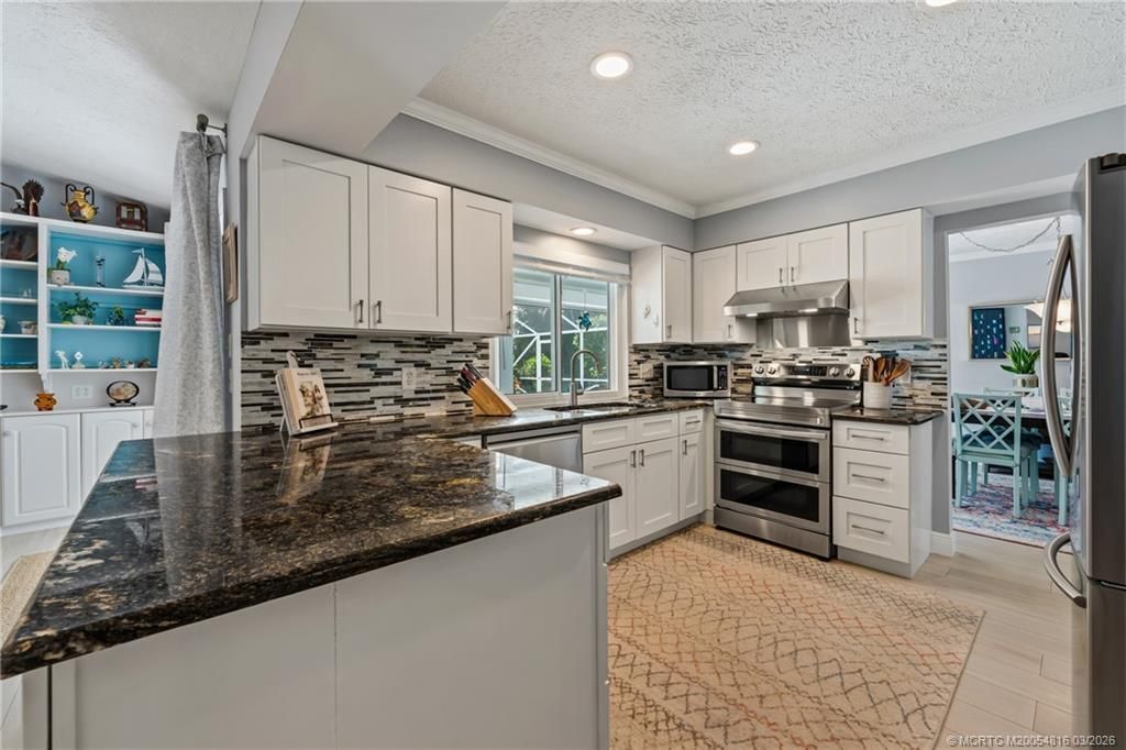 3160 SE Gran Via Way, Stuart, FL 34996 Photo