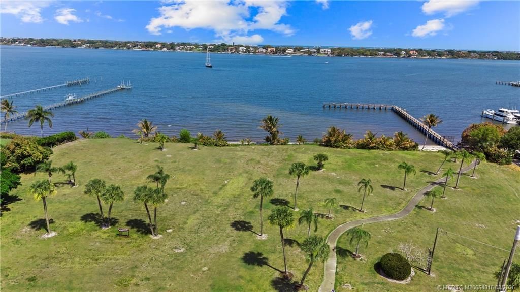 3160 SE Gran Via Way, Stuart, FL 34996 Photo