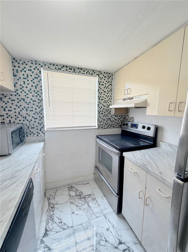 9390 W Flagler St, Unit 225C, Miami, FL 33174 Photo