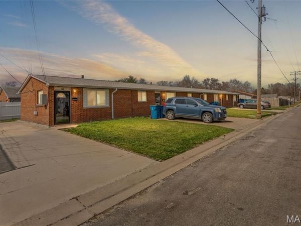 562 Sheridan Street , Bethalto, IL 62010