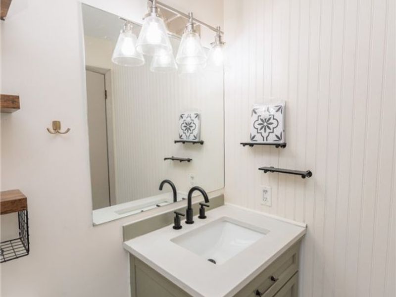 1010 Royal Drive, Amherst, OH 44001 Photo 12