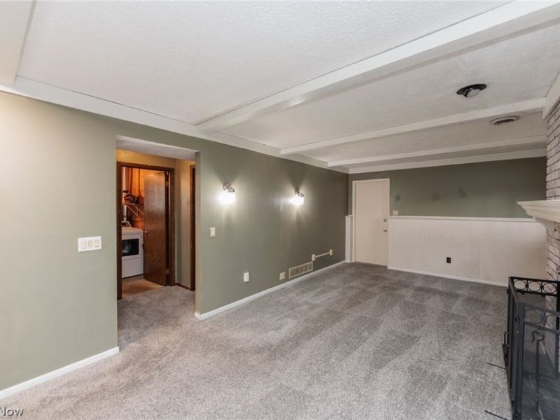 1010 Royal Drive, Amherst, OH 44001 Photo 19