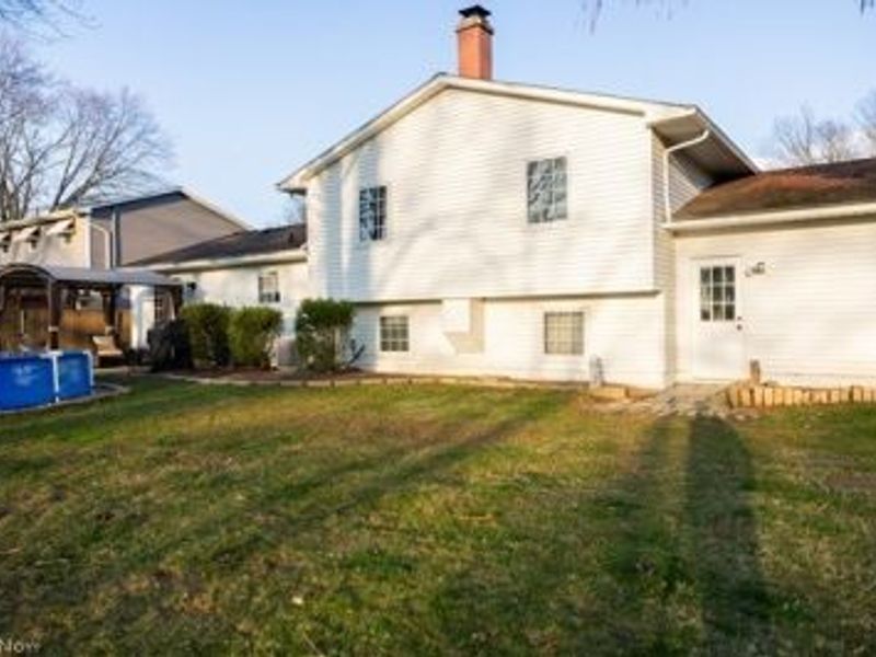 1010 Royal Drive, Amherst, OH 44001 Photo 29