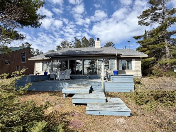 3332 Edgewater Drive, Cheboygan, MI 49721