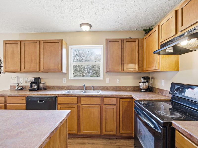 1936 Bay Port Drive, Grove City, OH 43123 Photo 10