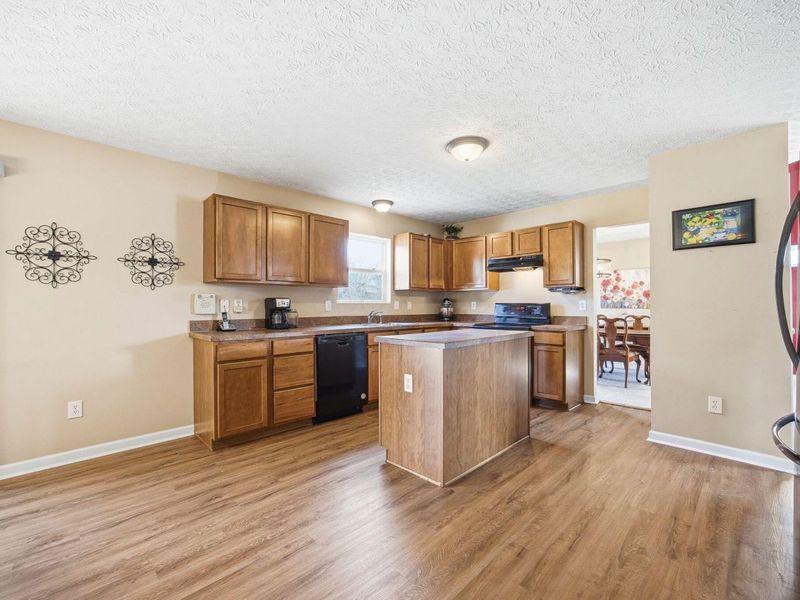 1936 Bay Port Drive, Grove City, OH 43123 Photo 12