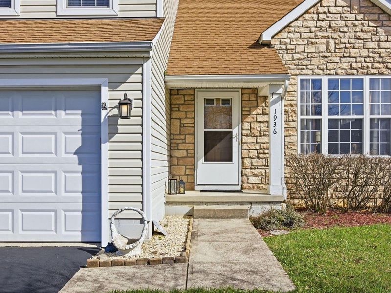 1936 Bay Port Drive, Grove City, OH 43123 Photo 3