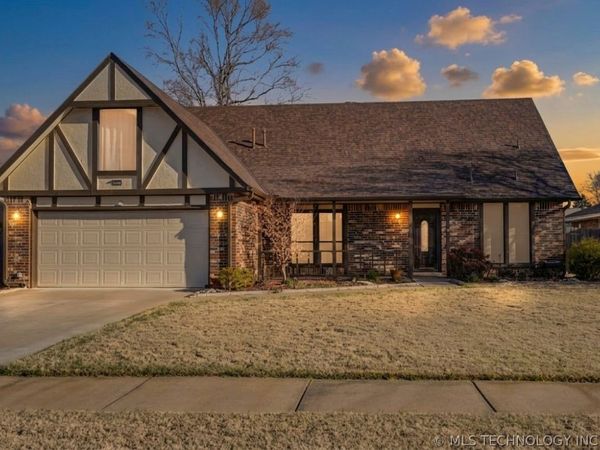 2224 W Louisville Street, Broken Arrow, OK 74012