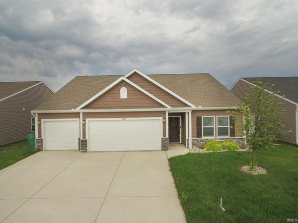 6196 Shale Crescent Drive, West Lafayette, IN 47906