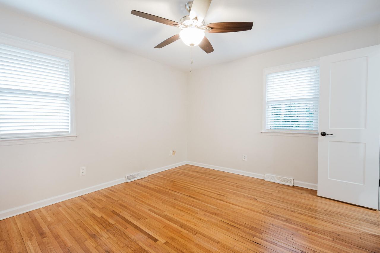 1719 Weston Avenue Photo 14