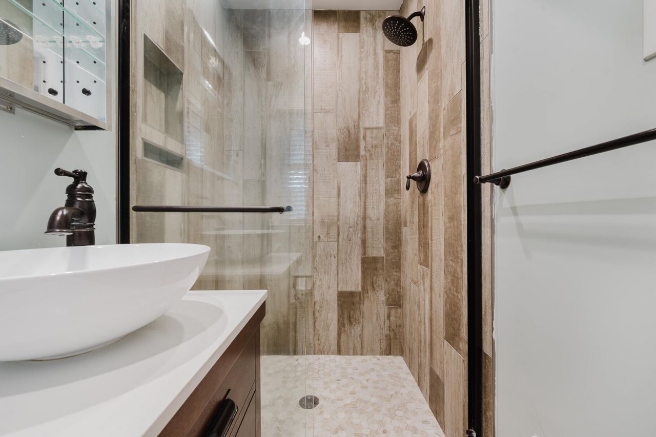 1719 Weston Avenue Photo 18