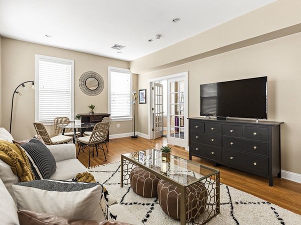 79 Bartlett St, Unit 2, Boston, MA 02129