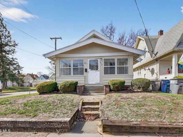 648 Carlton Street, Toledo, OH 43609