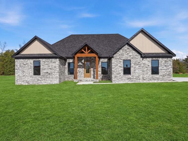 75 Emerald Lane, Greers Ferry, AR 72067