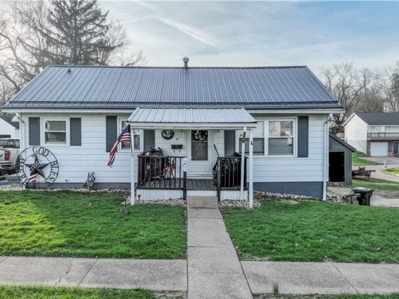 438 N Lincoln Avenue, Barnesville, OH 43713 Photo 1