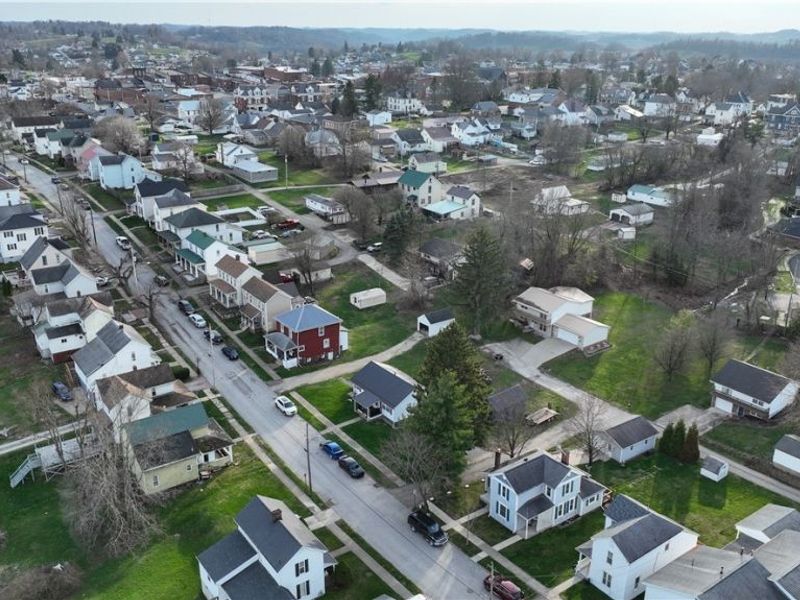 438 N Lincoln Avenue, Barnesville, OH 43713 Photo 5