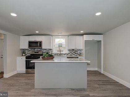 207 PENNSYLVANIA AVENUE Hainesport, NJ 08036