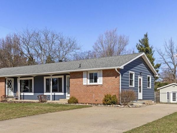 5817 Country View Drive, Unit 5815, Allendale, MI 49401