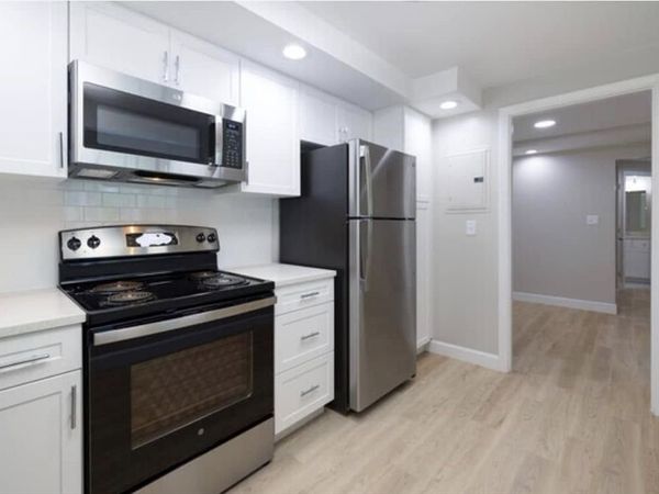 1 Stonehill, Unit 5C, Stoneham, MA 02180