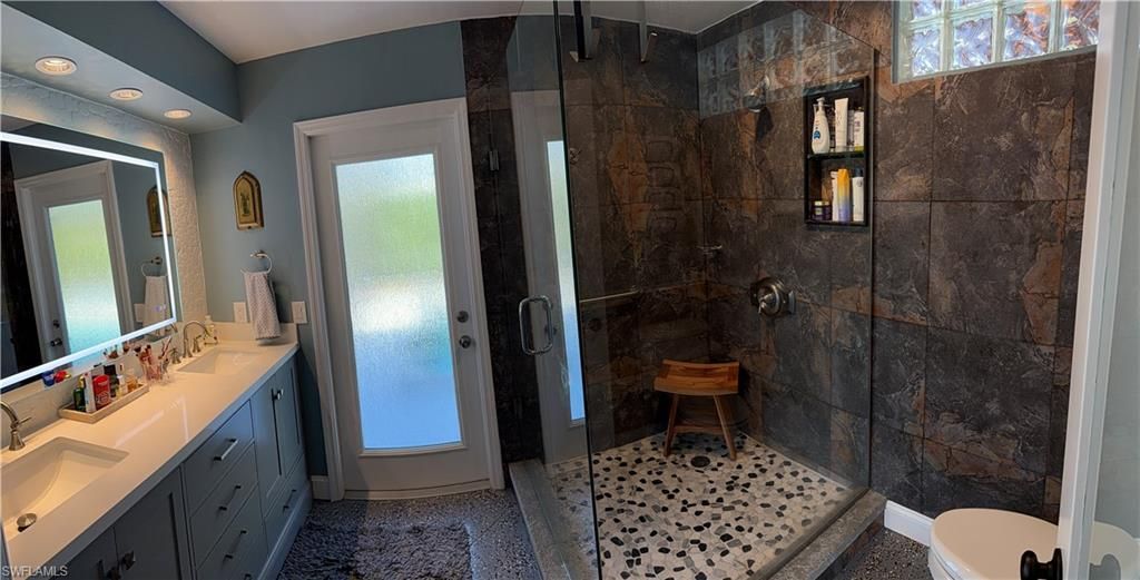 28404 Las Palmas Cir , Bonita Springs, FL 34135 Photo