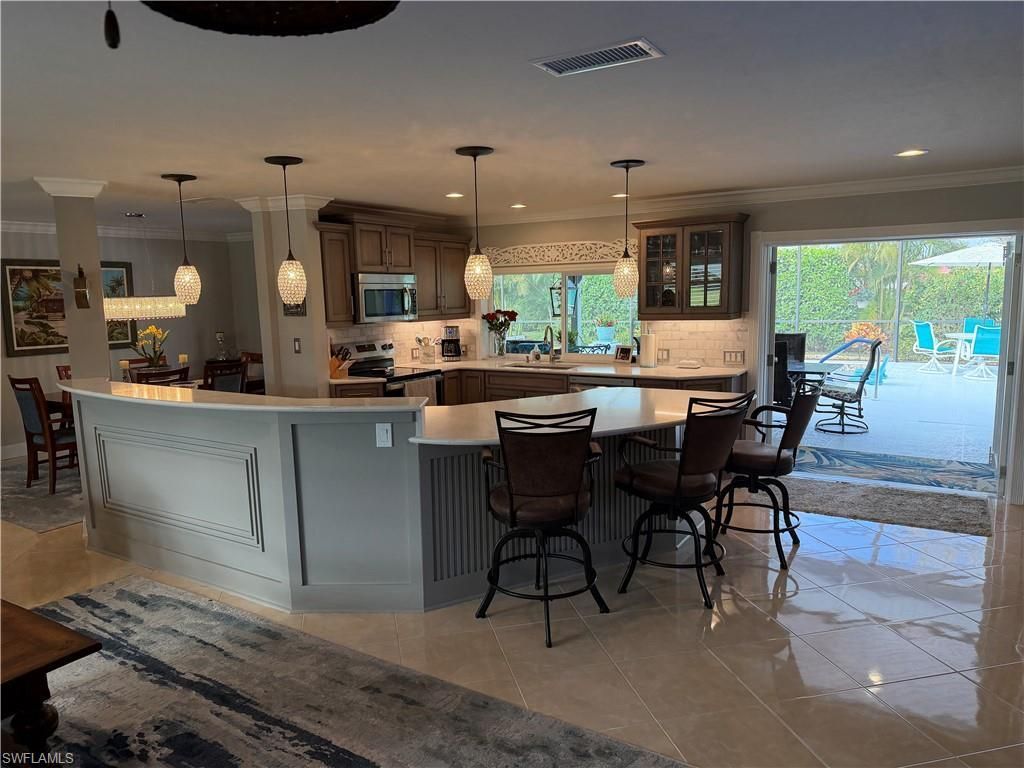 28404 Las Palmas Cir , Bonita Springs, FL 34135 Photo