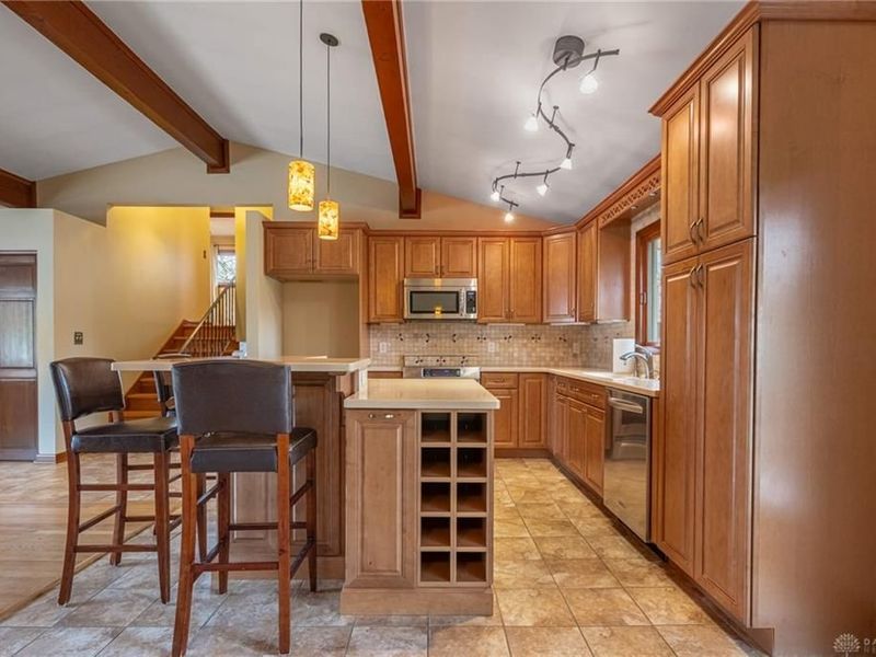 3239 Winterset Drive, Beavercreek, OH 45440 Photo 4