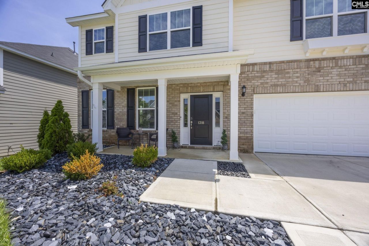 1318 Portrait Hill Drive Photo 4